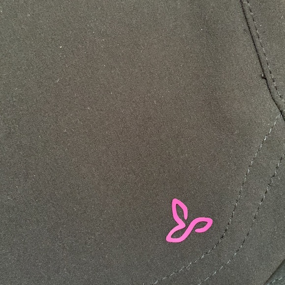 Prana shorts - Picture 3 of 10